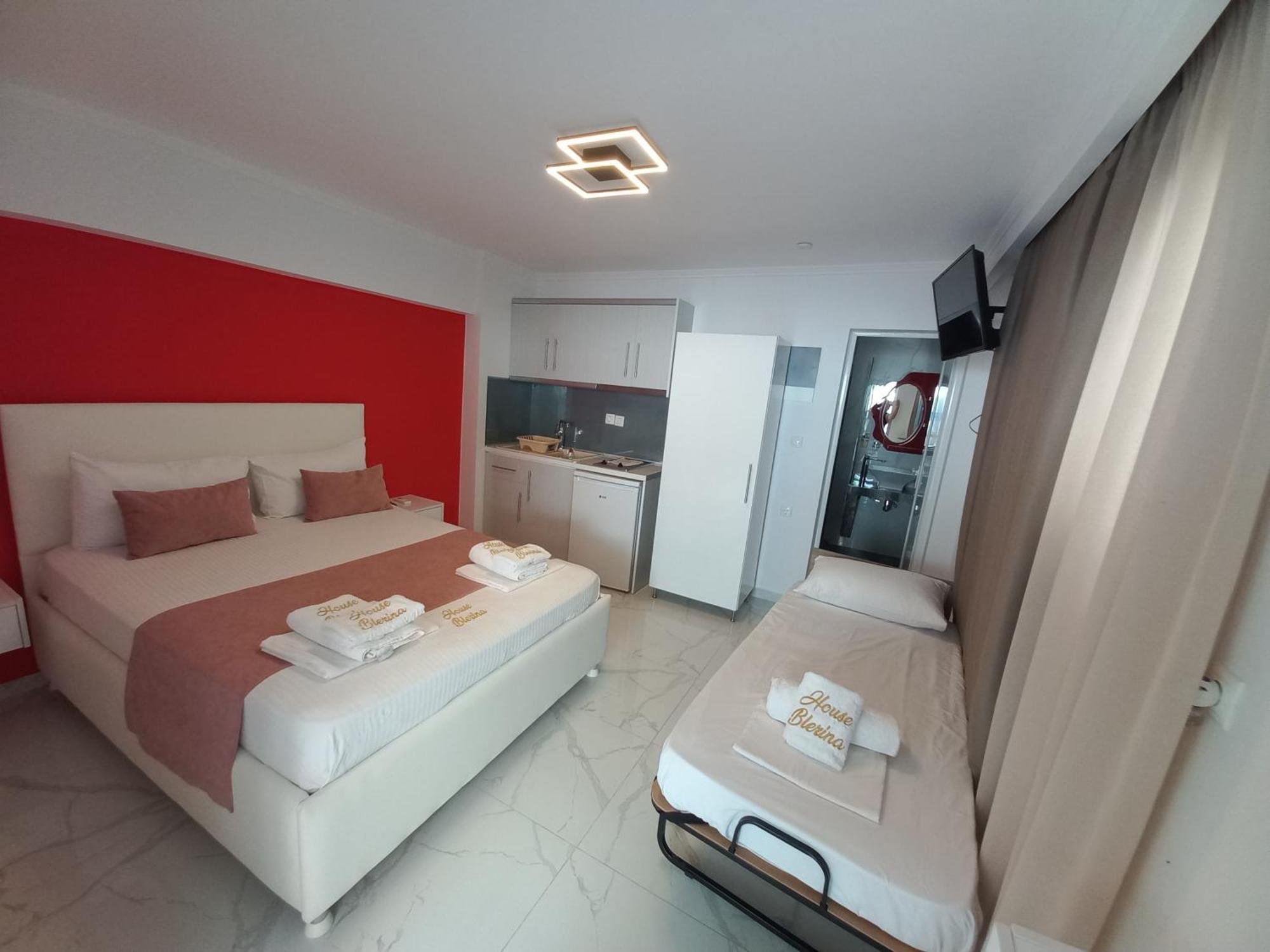 Bed and Breakfast House Blerina Сарти Экстерьер фото